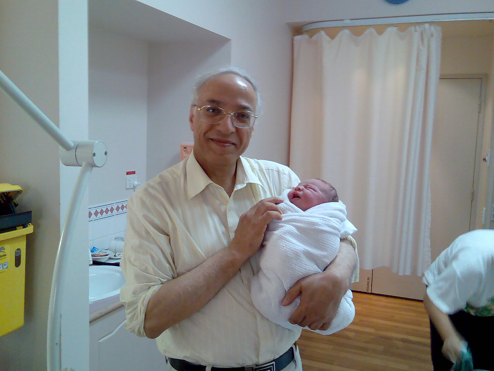 Dr Serag Youssif Obstetrician GynaecologistIVF Specialist 12